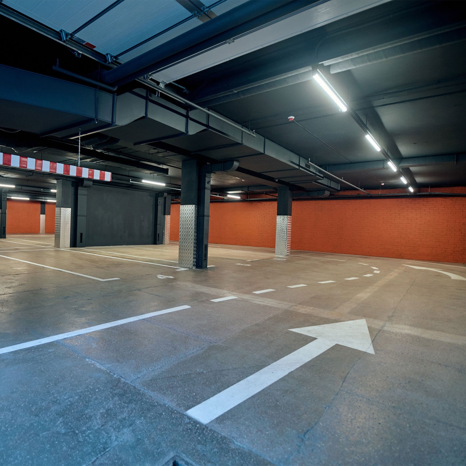 LED LIMEA CONNECT HERMETIC 50W 120cm Feuchtraumleuchte 7700lm IP65 grau IK08 Kaltweiss 6000K