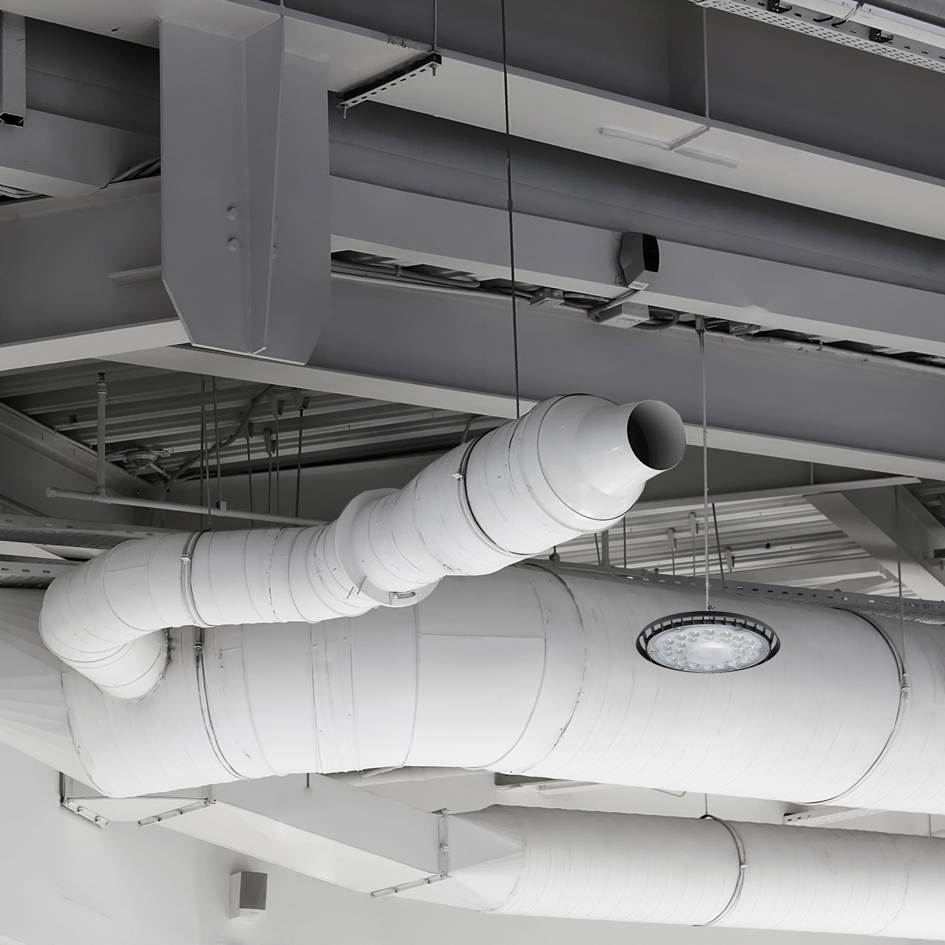 LED PLATEO SUN 4 HIGH BAY 105W Hallenleuchte 11550lm schwarz 70° 230V IP65 Industrieleuchte IK06 Neutralweiß 4000K